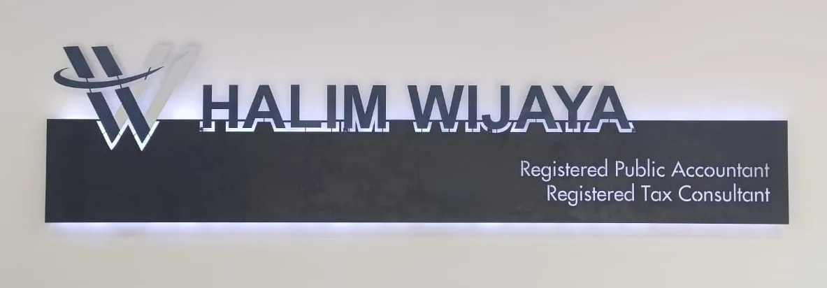 Papan nama kantor KAP Halim Wijaya